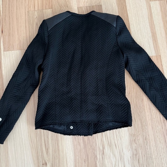 Iro Women's Size 1 Black Leather Shoulder Patches Phoebe Moto Jacket Jacket - Picture 12 of 14